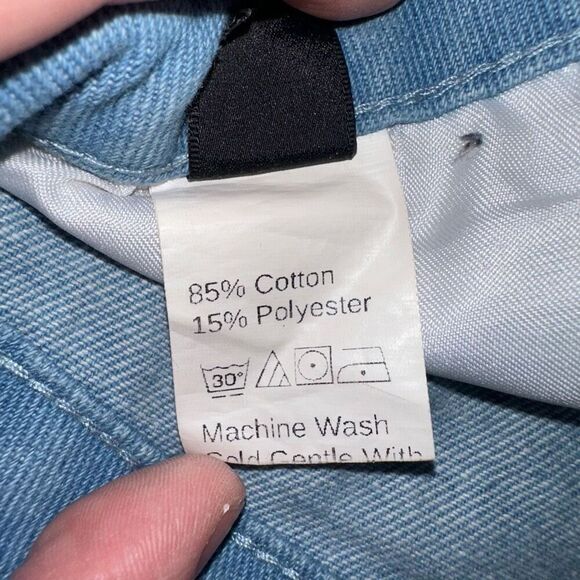 SHEIN Distressed Patchwork Jeans - Picture 4 of 7